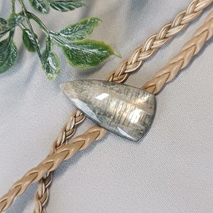 Лунный, солнечный камень