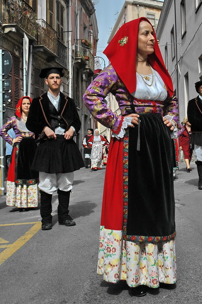 Итальянский женский народный костюм