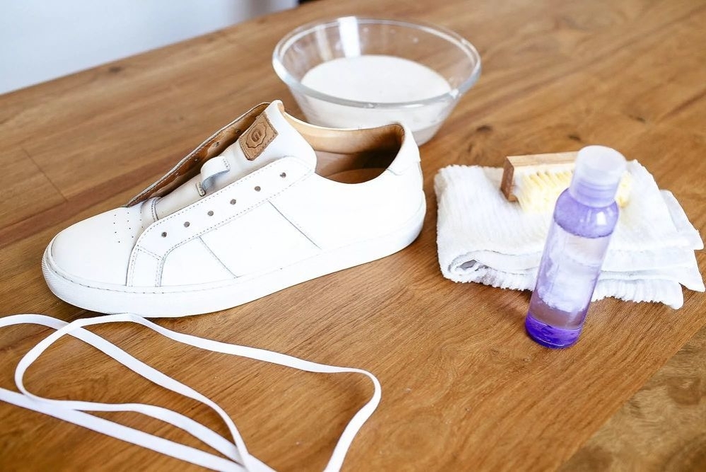 5 проверенных способов, как вернуть белым кроссовкам былую чистоту, фото № 6
