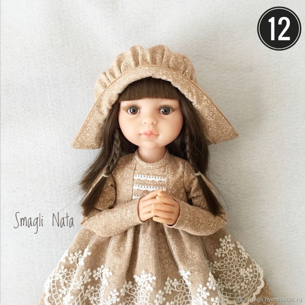 muñeca con gorrito