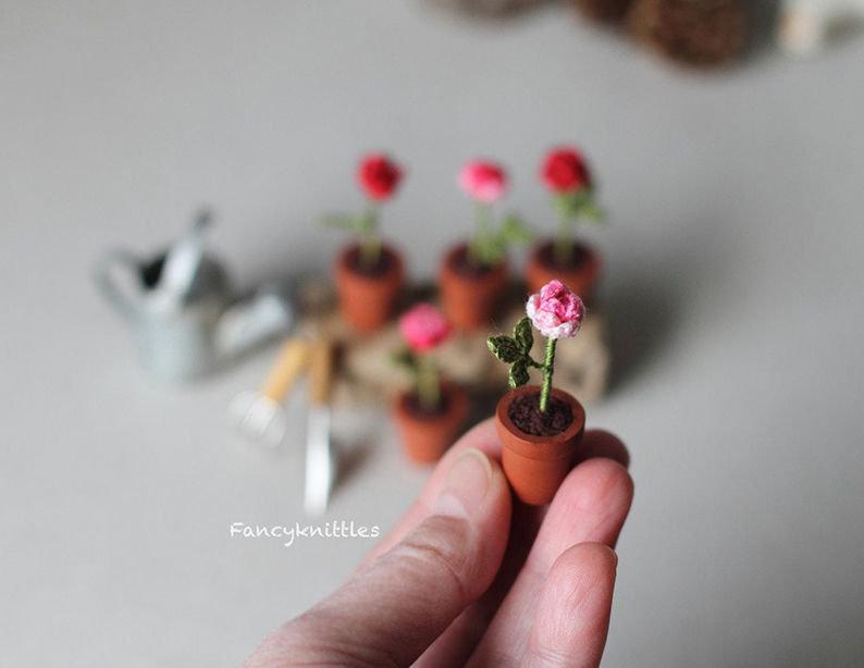 Tiny Crochet Flowers by FancyKnittles Fit on Finger Pad: Ideas ...