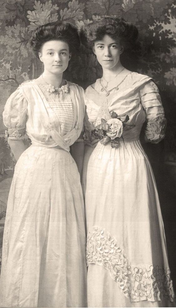 Гражданское летнее платье (начало 20 века) MU