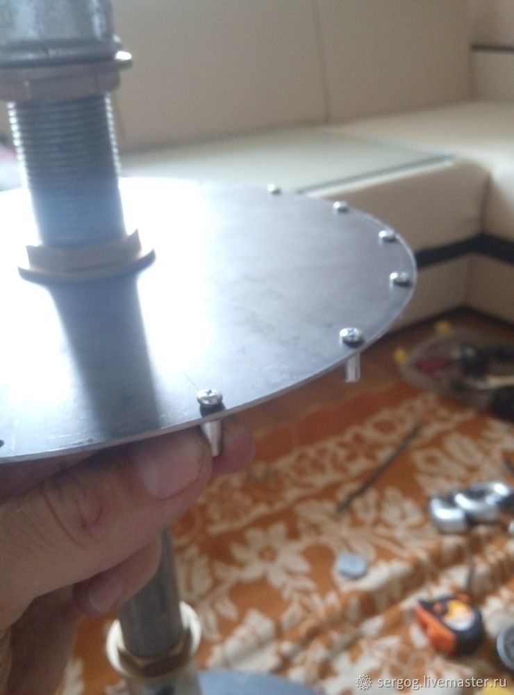 Мастерим винный столик, фото № 12