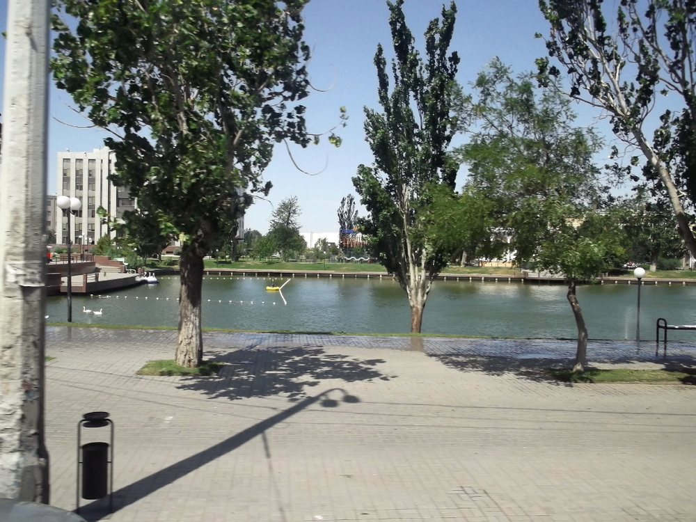 Вспоминая летний отпуск в круизе. Часть 2 Астрахань, сафари по дельте Волги в край цветущего лотоса и чуть КВНа, фото № 2