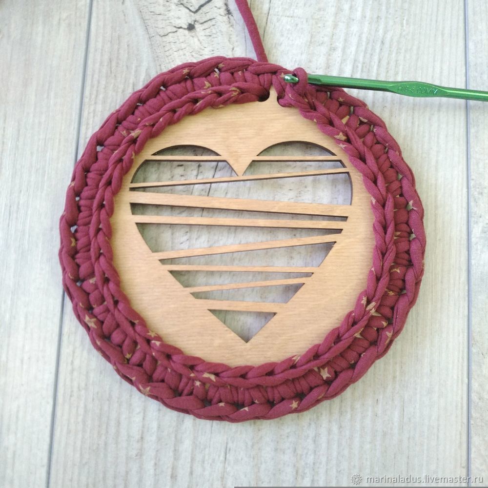 Деревянные донышки для вязания обвязка. Обвязка донышка. Обвязка донышка корзинки. Донышко для рюкзака. Обвязать круглое донышко корзинки.