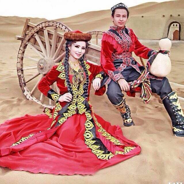 Уйгурские костюмы