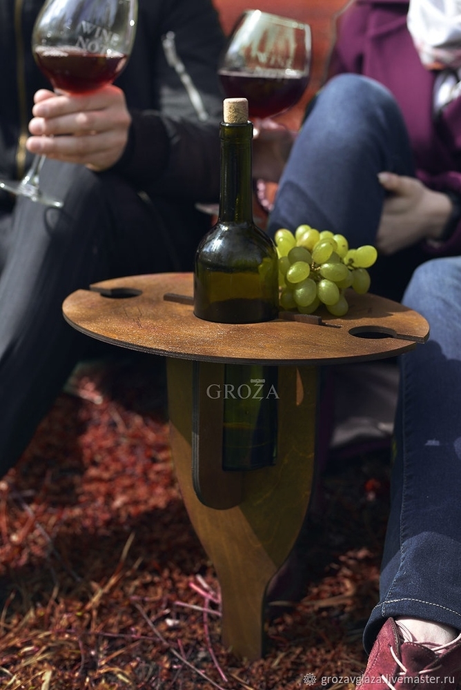 Обзор винных столиков от российских авторов-столяров, фото № 2