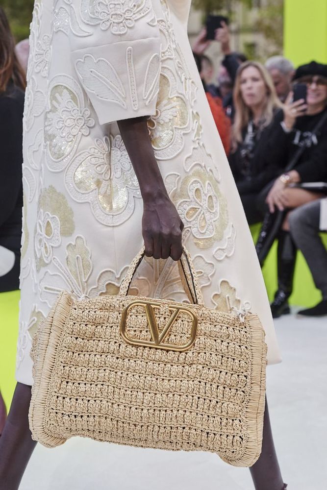 Pin su Designer bags Borsa a maglia fai da te, Accessori per uncinetto, Borse