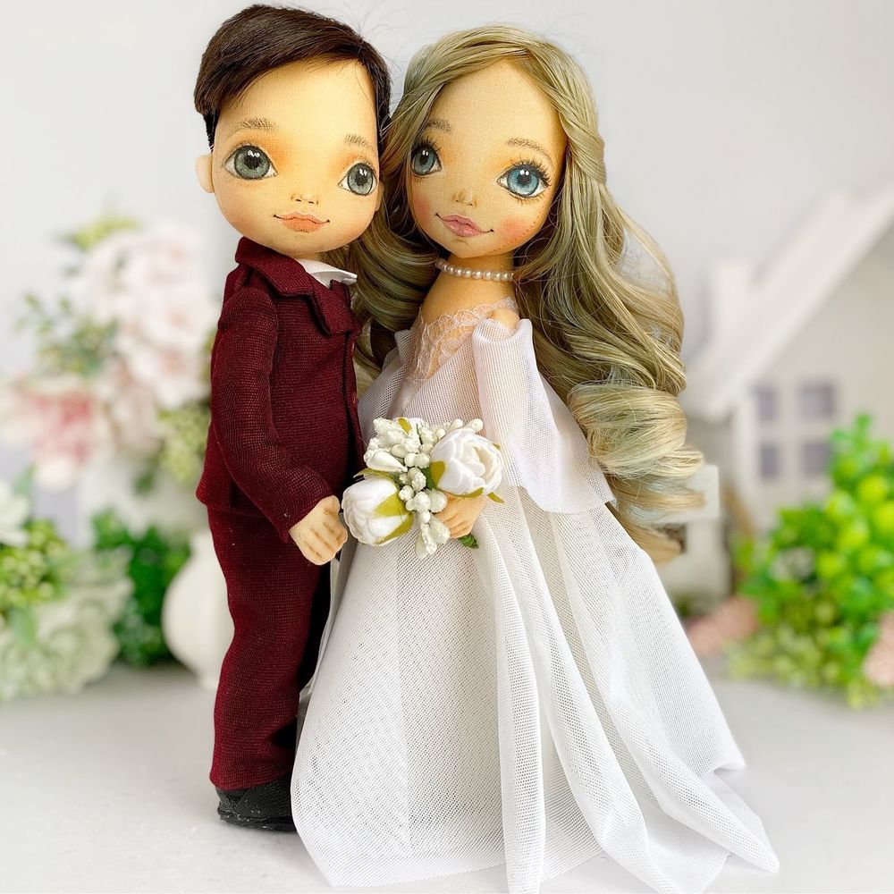 Куклы на свадьбу: подарок и декор