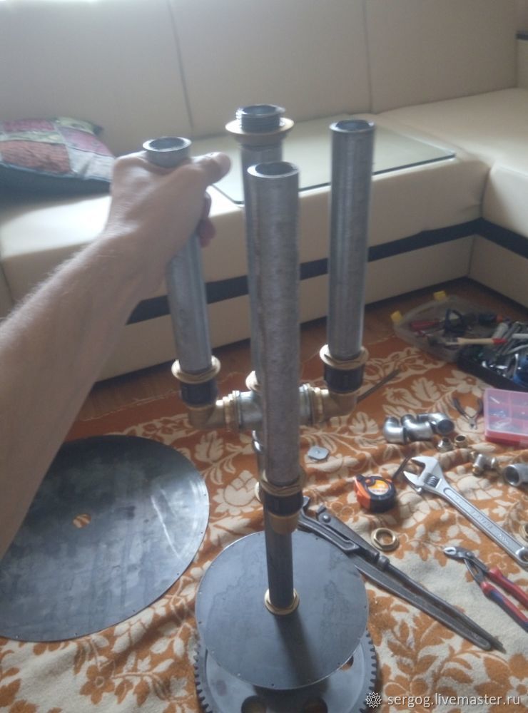 Мастерим винный столик, фото № 9