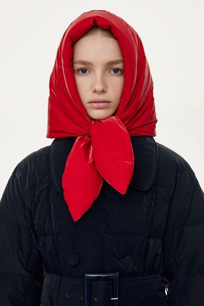 Так еще не утеплялись: самые модные шарфы на зиму 2024