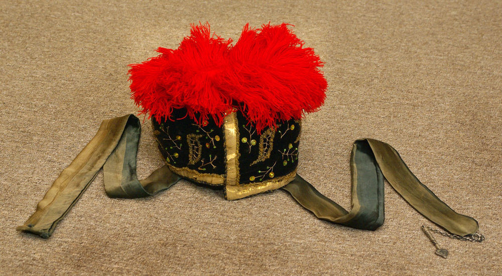 Калмыцкий национальный головной убор. Калмыцкий головной убор камчатка. Калмыки национа. Калмыки ойраты. Калмыцкий головной убор камчатка.