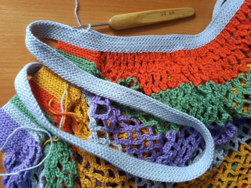 Тамбурное вязание. АВОСЬКА из остатков пряжи. Вязаная АВОСЬКА крючком. АВОСЬКА вязаная крючком разноцветная. АВОСЬКА крючком из остатков пряжи.