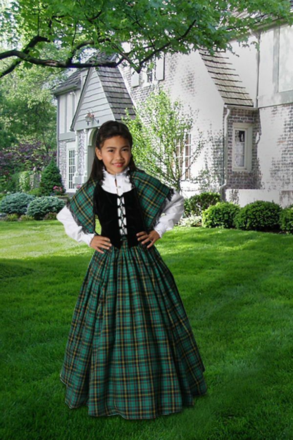 Traditional irish. Национальный костюм Северной Ирландии. Шотландский национальный костюм женский. Ирландский традиционный костюм. Ирландский костюм женский.