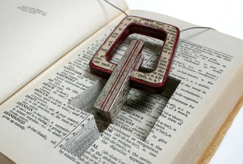 Украшения из старых книг. Коллекция Джереми Мэя, фото № 24