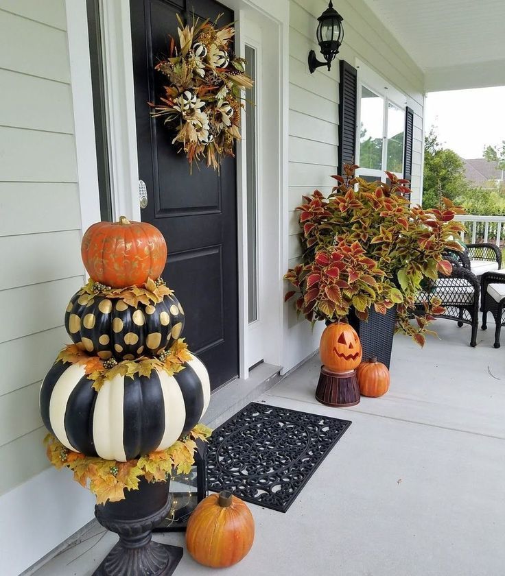 26 Pumpkin Carving Ideas—Creative and Fun- for Cool Jack-o'-Lanterns Fall pumpki