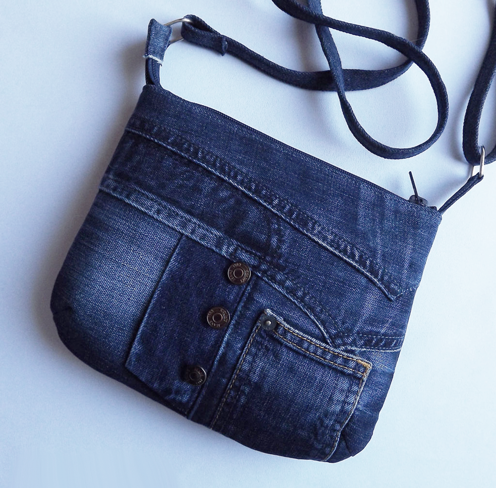 Маленькая джинсовая сумочка