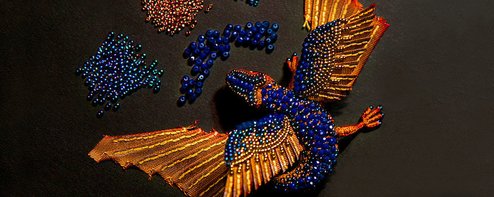 Схема броши дракон из бисера. Брошь бисер дракон. Брошка из бисера дракон. Вышивание дракона брошь. Брошь вышитая бисером дракона.