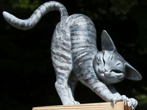 Поделка изделие Папье-маше Интерьерная кошка и небольшой мастер-класс Бумага Клей