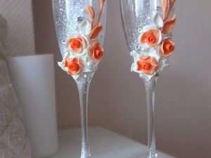 Оформляем свадебные бокалы цветами из полимерной глины