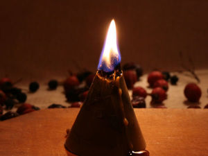 Как использовать ворожейные свечи – статья о рукоделии и творчестве