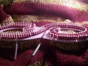 Вязание на лумах для начинающих. Просто, быстро, красиво. Техника, узоры, изделия