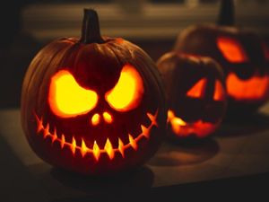 «Страшные» рецепты на Хэллоуин своими руками или как подобрать блюда и составить меню на Хэллоуин