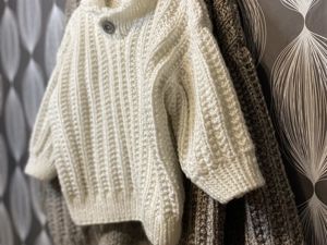 Вязание пуловера для мальчика спицами