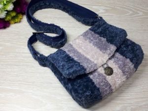 Голубая миниатюрная сумочка Shell Grey-Blue от российского бренда Верфь