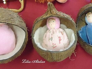 Колье из кокоса, кораллов и жемчуга | Ювелирные изделия из камней, Бижутерия, Коралл