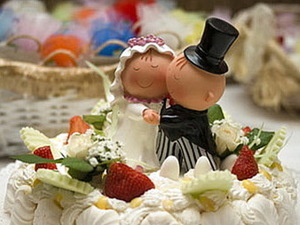 Фигурка жениха и невесты на торт - 59 фото
