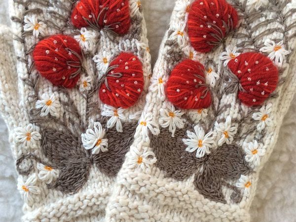 Decorating Mittens with 3D Embroidery | Livemaster - handmade
