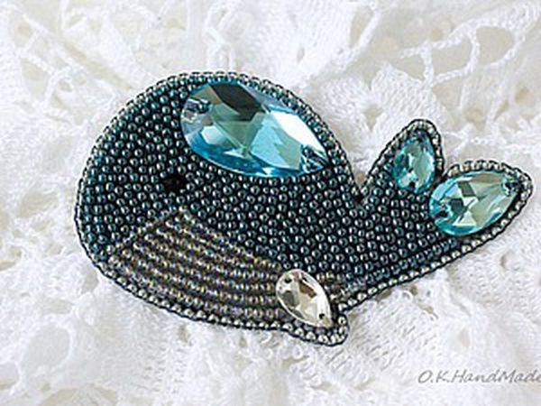 How to Make Blue Whale Brooch in the Bead Embroidery Technique | Livemaster - handmade