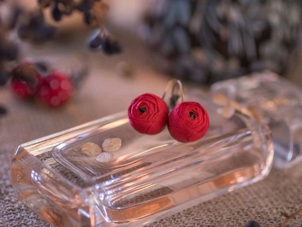 Making Evening Earrings ''Crimson