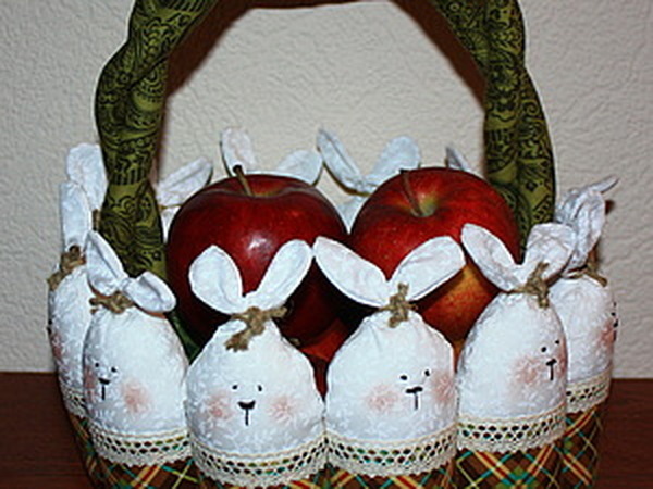 Пасхальная корзинка с зайцами | Ярмарка Мастеров - ручная работа, handmade