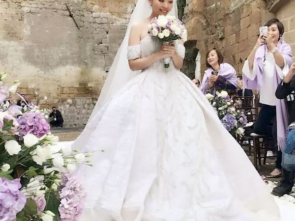 Wedding Gown by Tony Ward for Jane Zhang from China | Livemaster - handmade