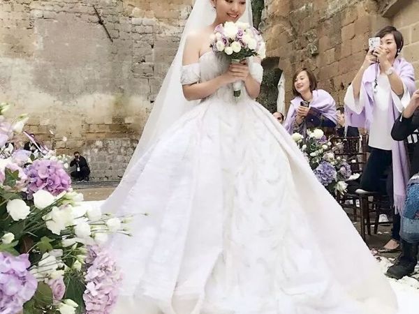 Свадебное платье для певицы Jane Zhang из Китая от Tony Ward | Ярмарка Мастеров - ручная работа, handmade