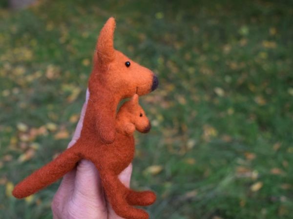 Кенгуру — игрушка на пальчик | Ярмарка Мастеров - ручная работа, handmade