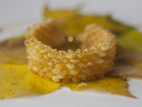 Плетем браслет из бисера и янтаря «Осенний мед» | Ярмарка Мастеров - ручная работа, handmade