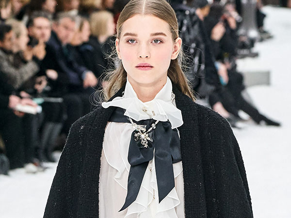 A Tour of Karl Lagerfeld's Most Fabulous Chanel Sets - The New