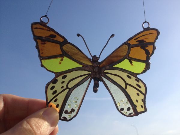Как и из чего можно сделать бабочку своими руками?