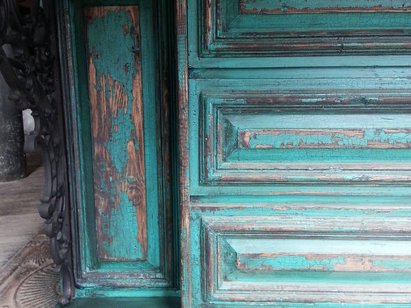 Как и чем лучше покрасить межкомнатные двери?