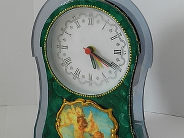 Антикварные часы