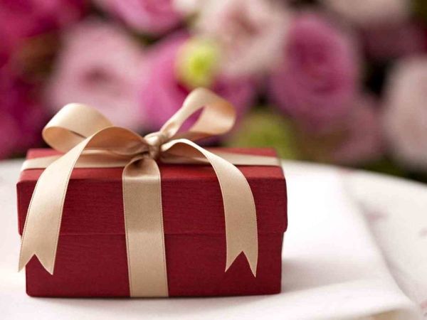 Какой подарок подарить на годовщину свадьбы: оригинальные идеи | Блог LuxPodarki