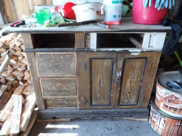 Старый стол – реставрация простая и быстрая