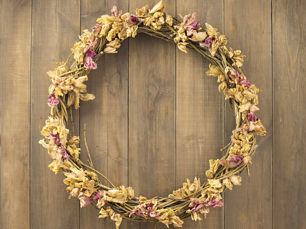 Making Wreath from Branches and Dried Flowers | Livemaster - handmade