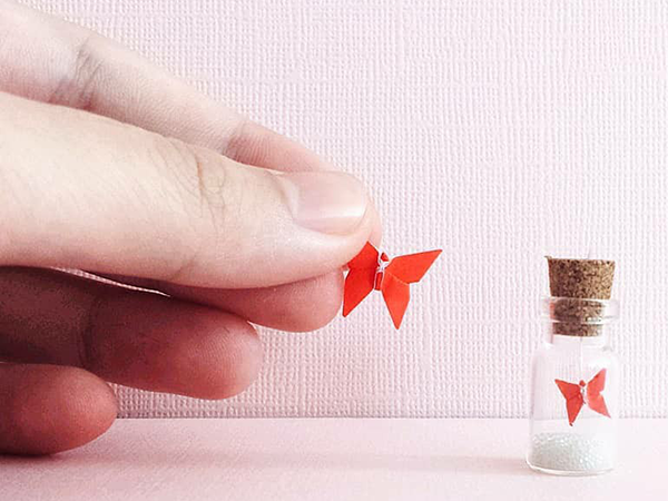 Tiny Paper Miracles by yulinelaine: 25 Origami Figures in Magic Bottles | Livemaster - handmade