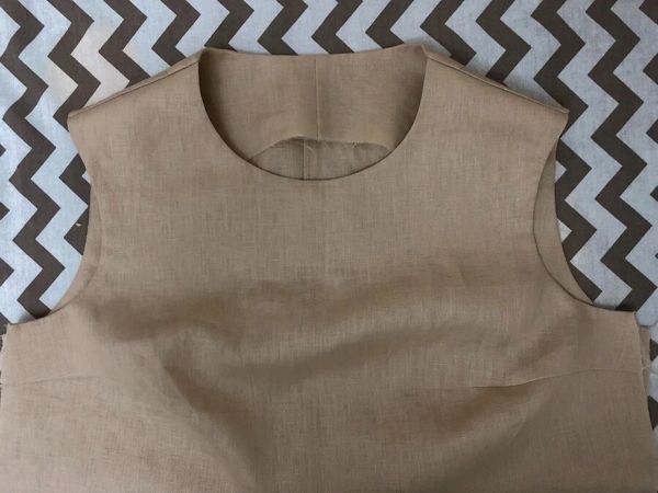 Обрабатываем цельнокроеной обтачкой горловину и пройму блузки | Ярмарка Мастеров - ручная работа, handmade