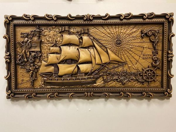 Морские сувениры, сувениры морской тематики, подарки для моряков: подзорные трубы, компасы
