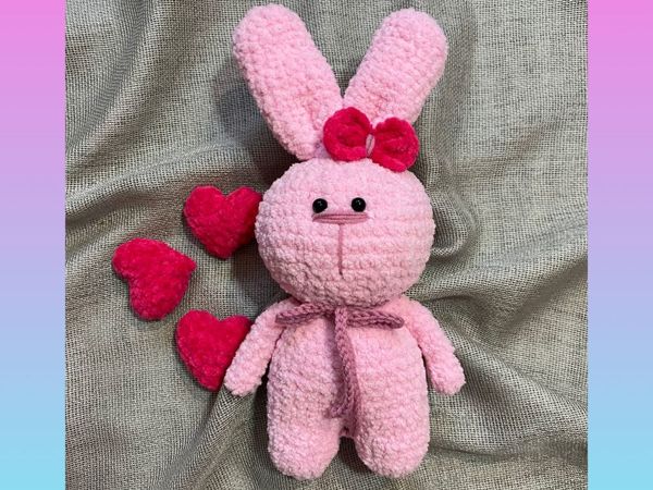 Розовый вязаный зайчик | Ярмарка Мастеров - ручная работа, handmade